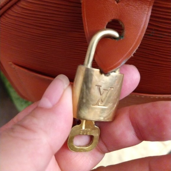 Louis Vuitton Speedy 30 Epi Brown - Picture 8 of 14